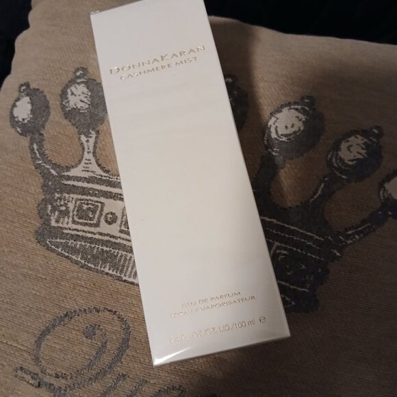 💫Host Pick!🌟 Donna Karan Cashmere Mist EDP Spray 100ml - Picture 2 of 9